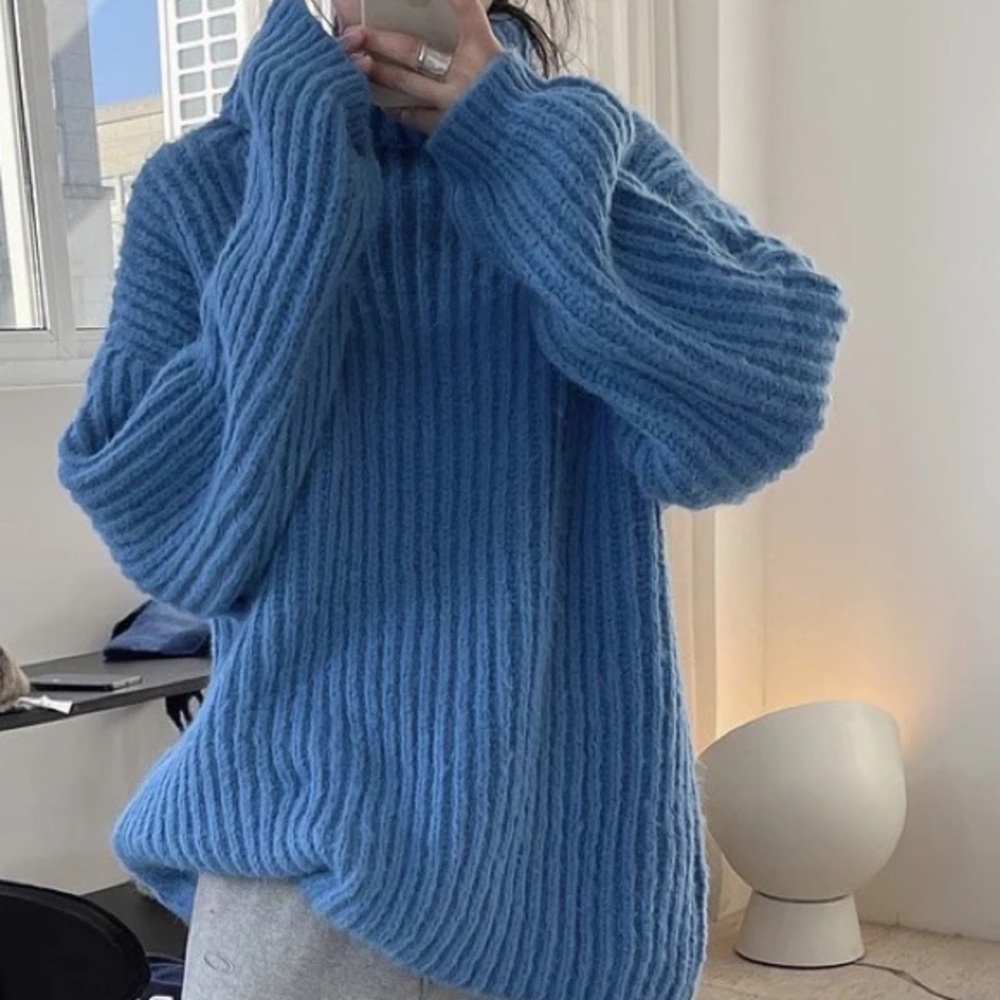 GORGEOUS Chunky Oversized Cozy Warm Blue Turtleneck Rib Fuzz Thick Heavy Sweater - Picture 2 of 8